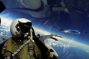 三个关于飞翔的故事揭秘时刻与飞翔的不解之缘