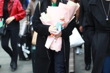 姚晨真是仗着自己气质好就随意穿衣服穿身日常装却显矮又显老