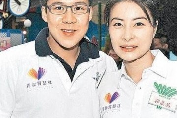 郭晶晶女儿曝光是全家的心肝宝贝爷爷变成孙女控