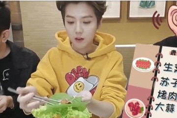 鹿晗拍吃播在家吃烤肉无意脱妆显露实在颜值确认这是29岁