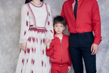 霍思燕保养得真好穿红白相间收腰裙比小9岁的杨颖还要柔嫩