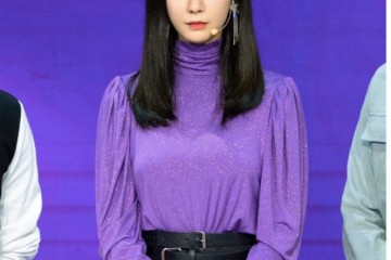 沈梦辰真是腿精自己紫色收腰连衣裙时尚精美腰以下满是腿