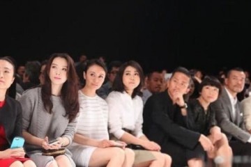 当气质女神遇上气质女神42岁袁泉输给了42岁陈数白了便是好啊