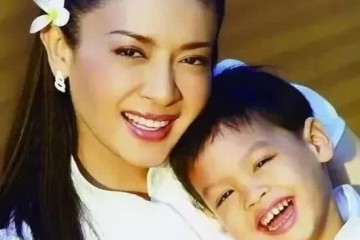 泰王14岁小王子露脸灰西装好霸气惋惜没承继亲妈西拉米的颜值