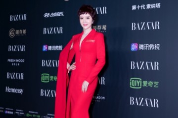 公主专业户金巧巧究竟多美赤色连衣裙正经精美美得真高调