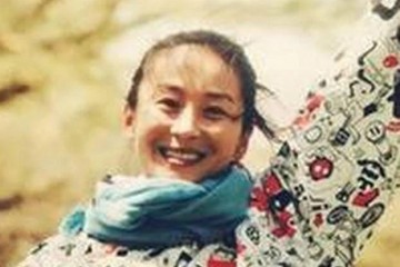 冯小刚力捧和张国立传绯闻嫁百亿财物二婚老公嫁豪门很美好