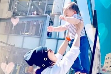 张柏芝揭露三胎小王子发型自带混血特征生父谜底浮出水面