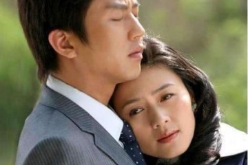 她曾比孙俪还红淡出娱乐圈后老公狱中病逝44岁从头复出仍美艳