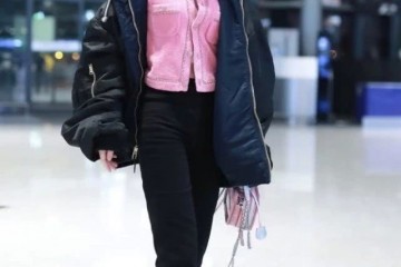 曾是陈情令最惨女主今戏外穿校服裤走机场瘦出初恋腿