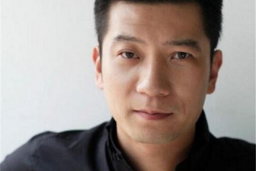 看了戏外田雨的姿态咱们都误解他了戏外王启年的确值得汤唯爱