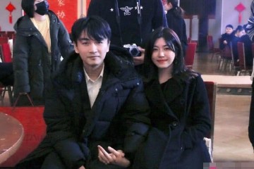 陈晓陈妍希同框秀恩爱击碎于正映射陈晓一直爱着赵丽颖一说