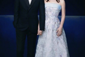 陈妍希十分困难秀次恩爱竟被拍成一米三陈晓剃掉胡须大叔变鲜肉