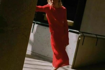 新年只会穿大红色太俗看朴信惠的穿搭真聪明