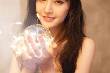 郑爽到会活动脸颊苹果肌丰满粉色蝴蝶结纱裙尽显少女心