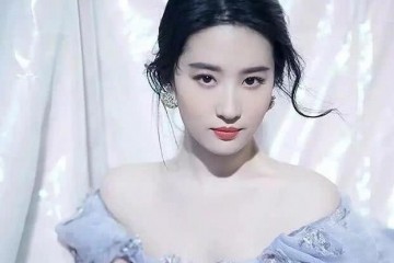 刘亦菲参与微博之夜胖得有些离谱了太能吃才是根本原因