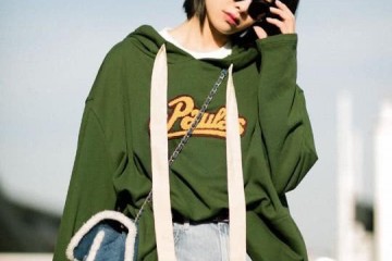 宋茜这次不低调了穿卫衣配牛仔裤芳华有生机33岁美出新高度