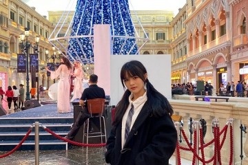 怪不得七阿姨总穿卫衣看到她穿小一码礼衣后女粉都不由得心动