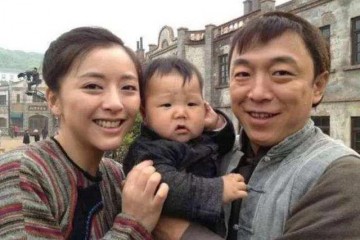 黄渤苦追妻子小欧13年现在她已45岁仍旧恩爱有加