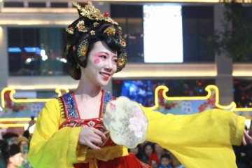 不倒翁小姐姐又出小龙女造型了看到制品后仙女下凡了吗