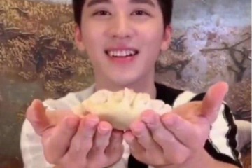 周杰伦独爱的珍珠奶茶被许魏洲包成了饺子各类奶茶配饰强势来袭