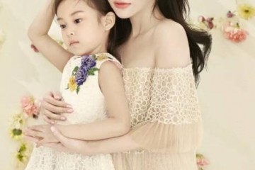 李小璐开直播卖萌吸粉不小心关掉美颜后网友确认现已39岁