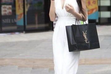 女人的经典调配总是少不了一双气质的高跟鞋