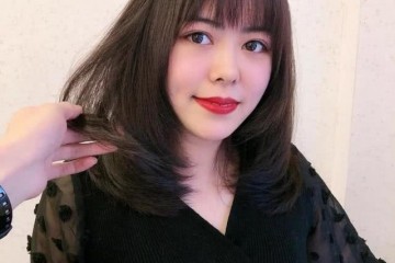 依据脸型和目光判别你合适什么发型有刘海更美观