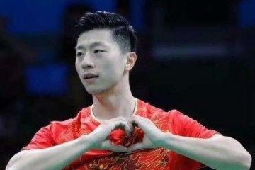 马龙的妻子有多撩人傲人身段不输柳岩马龙曾为她回绝韩国女神