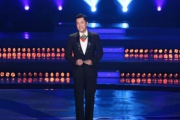 50岁蔡国庆老婆近照曝光颜值惊人网友难怪这么多年不揭露