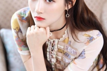 关晓彤青蛇造型美艳动听衣袖飘飘舞姿轻盈目光太有戏