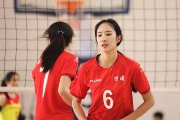 她是我国女排小将因颜值神似刘亦菲而走红网络网友能够出道