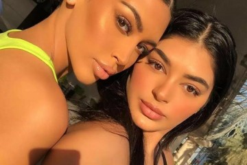 这对姐妹花在Ins上爆火不只撞脸卡戴珊的姐妹化装技能令人惊奇