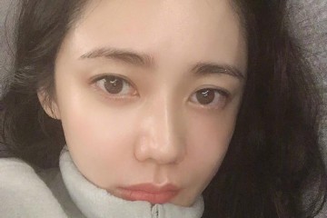 秋瓷炫瘦出天边戴口罩也难掩瘦弱感瘦到把宽松卫衣穿出闲逛感