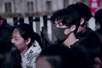 自从带了口罩感觉街上的美人都变多了