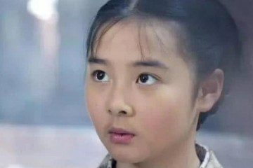 她14岁把初恋给了释小龙全网制止她整容现在27岁长成这样