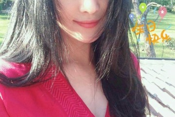 张馨予33岁生日在家做黄油饼干何捷不在身边与女儿美好度过