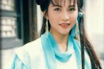 蔡少芬三胎封肚后美出新天边木耳边吊带秀出牛奶肌女人味爆棚