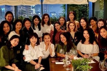 郭晶晶仅有一个嫁入豪门的奥运冠军穿戴朴素与普通人无异