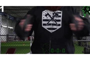 男人要健身头大肩窄是硬伤8个动作让你的膀子再宽5厘米