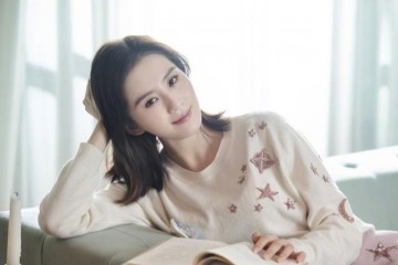 刘诗诗长发大片来袭简略而舒适的美网友第一次见她如此灵动!