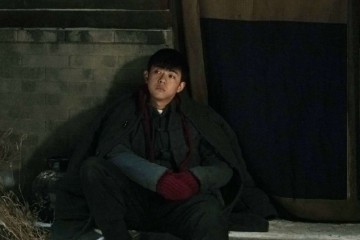 新世界扮演者亲身揭秘小红袄剧本本来他的动机是因为鸟六个女孩独爱她