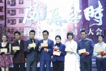 袁泉捧陆毅当年我高攀不上人家陆毅我得尽力才赶得上袁泉