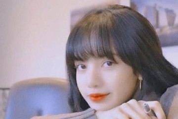 同是膀子广大女星Lisa被仰慕关晓彤却被喊壮竟是头太小的原因