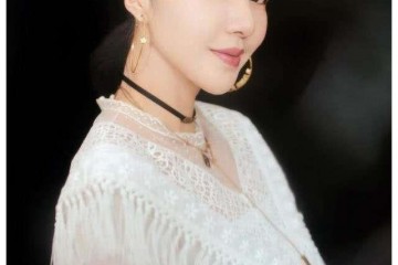 他被称不老男神向美人谭维维求婚但至今41岁还没有孩子