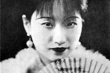 7张陆小曼的宝贵老照片图2与家人郊游图6是她最美的姿态