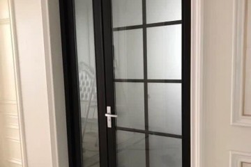 现在厨房盛行用子母门了不占空间还漂亮聪明人早就悄悄装上了