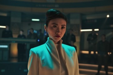 美人的眼光都类似景甜撞衫沈梦辰同穿紫色针织开衫谁更美