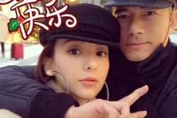 方媛不甘当豪门夫人一身白色职业装现身捞金女强人风格太冷艳