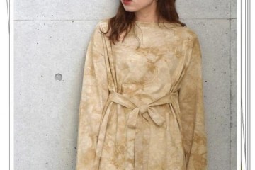 春夏日不容错失的扎染图画单品简略穿搭就能显得时尚特殊