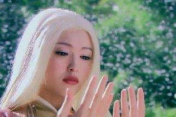 同样是青丝造型紫萱高冷容乐凄美看到赵丽颖挪不开眼